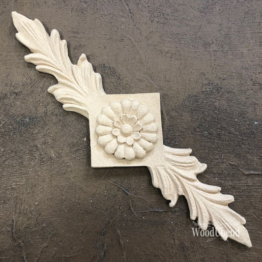 Flower on Square Pediment WUB2112 17×5cms